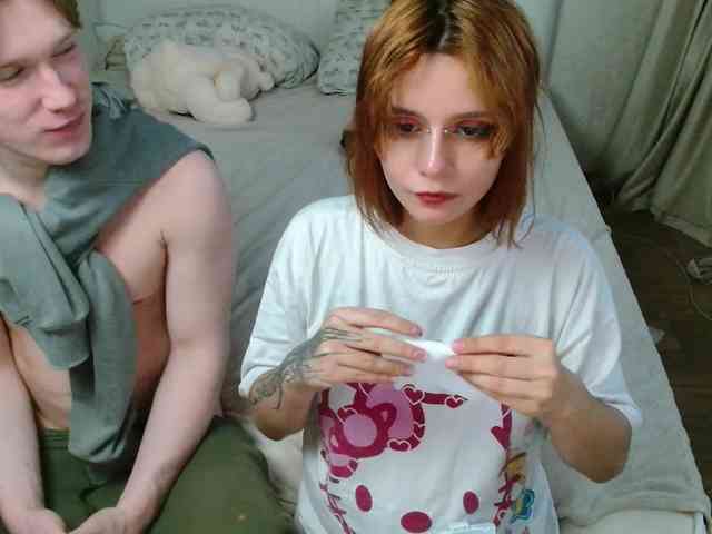 TheSluttyFox webcam