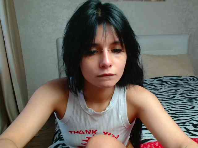 TheSluttyFox webcam