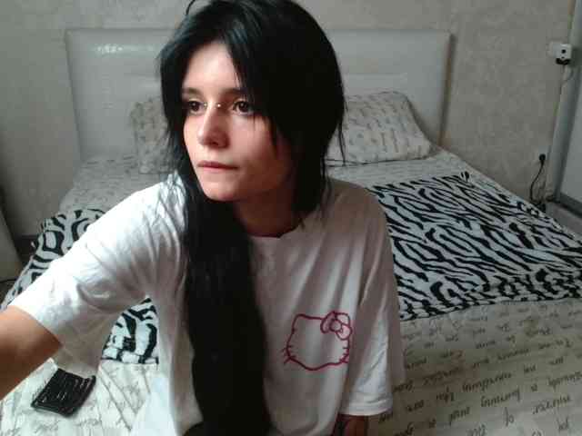 TheSluttyFox webcam