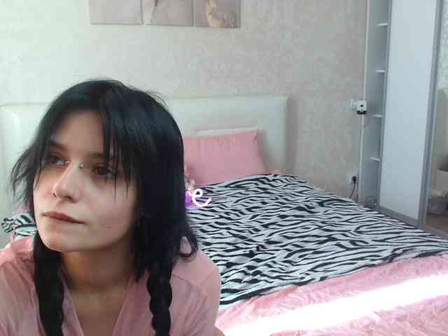 thesluttyfox's live room
