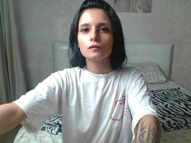 Модель: TheSluttyFox