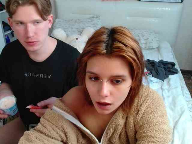 TheSluttyFox webcam