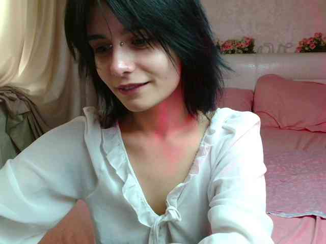 TheSluttyFox webcam