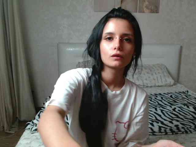 TheSluttyFox webcam