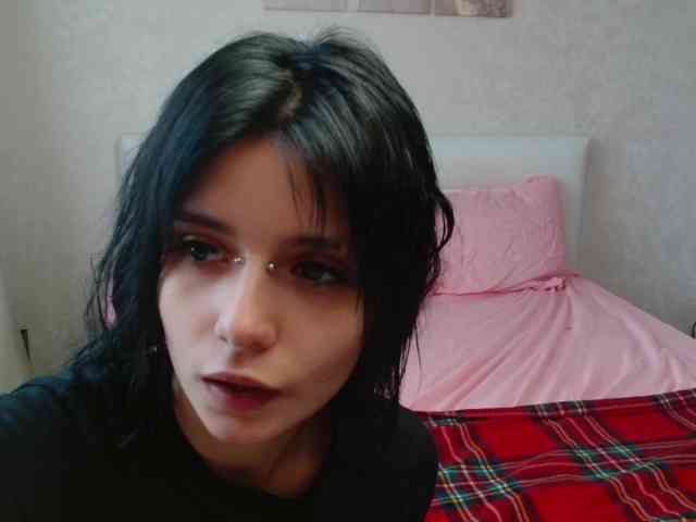 TheSluttyFox Sex Cam Show