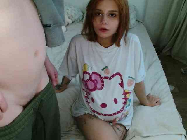 TheSluttyFox webcam