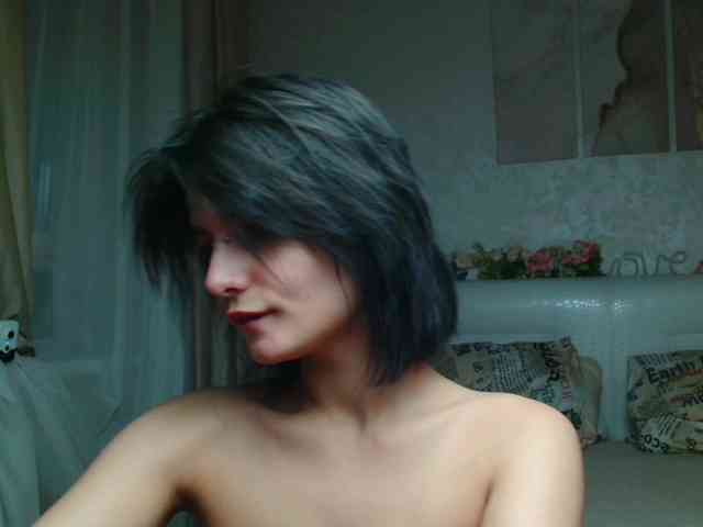 TheSluttyFox webcam