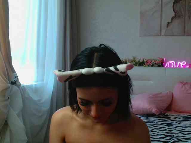 TheSluttyFox webcam