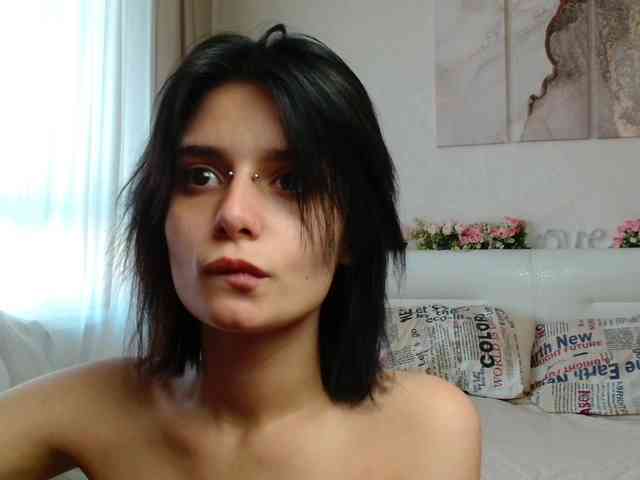TheSluttyFox webcam