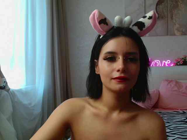 TheSluttyFox webcam