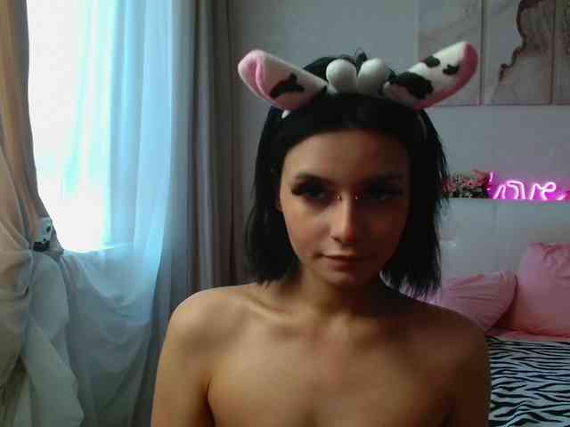 TheSluttyFox webcam