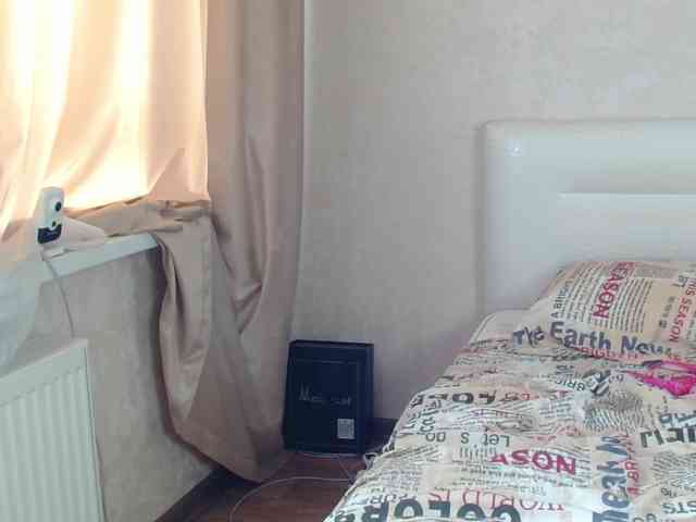 TheSluttyFox webcam