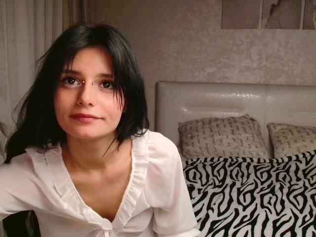 TheSluttyFox Sex Cam Show