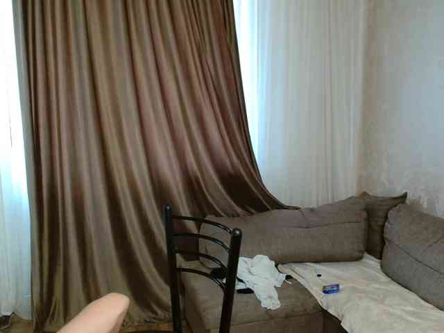 TheSluttyFox webcam