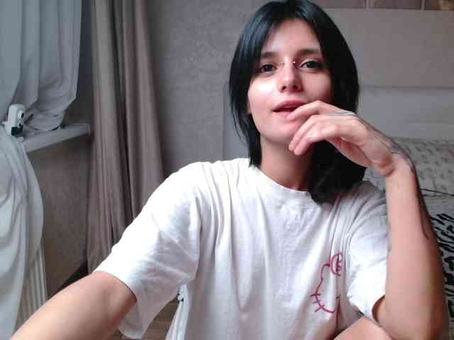 TheSluttyFox Sex Cam Show