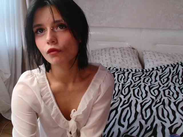 TheSluttyFox Sex Cam Show
