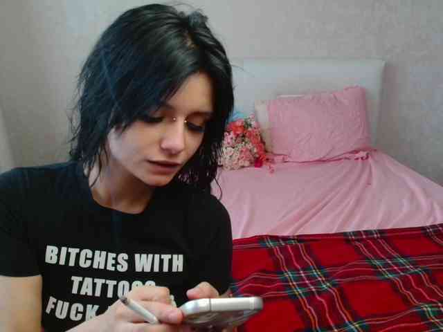 TheSluttyFox Sex Cam Show
