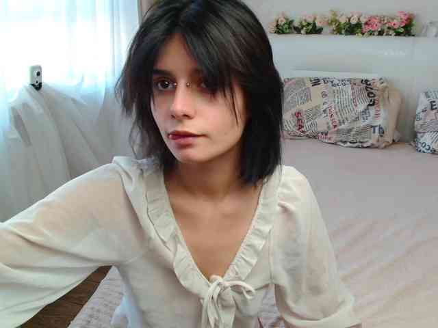 TheSluttyFox webcam