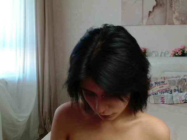 TheSluttyFox webcam