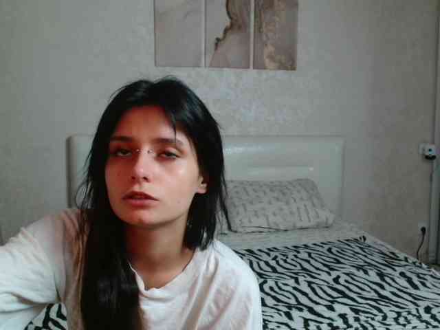 TheSluttyFox webcam