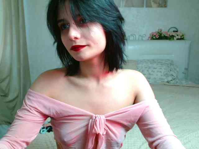 TheSluttyFox webcam