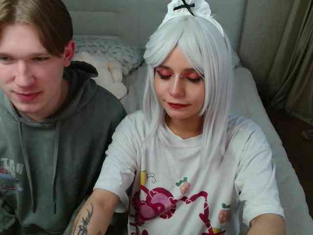 TheSluttyFox webcam