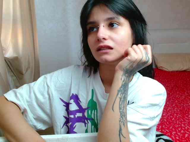 TheSluttyFox Sex Cam Show