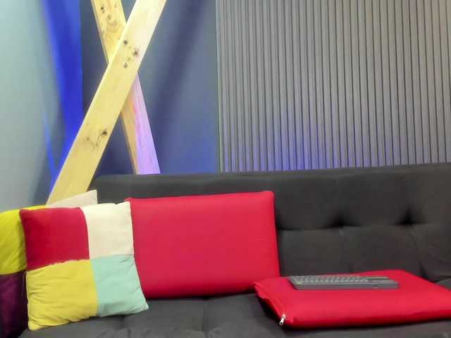Sol-Radiant live cam on BongaCams