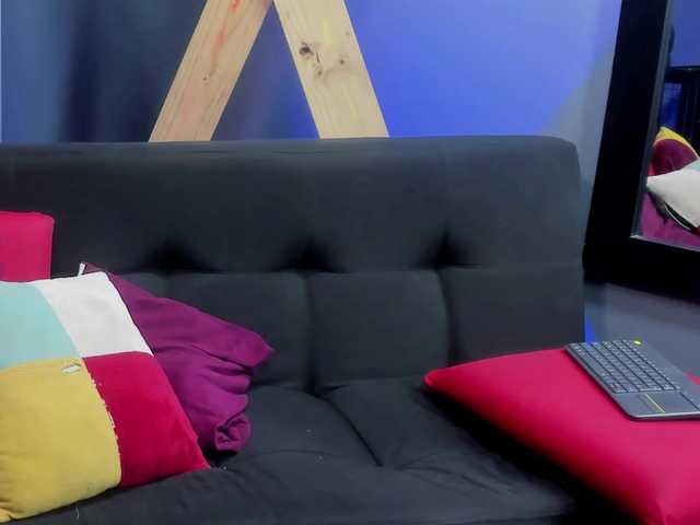 Sol-Radiant live cam on BongaCams