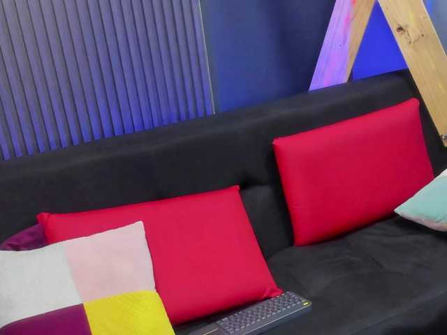 Sol-Radiant live cam on BongaCams