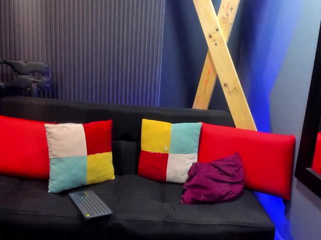 Sol-Radiant live cam on BongaCams