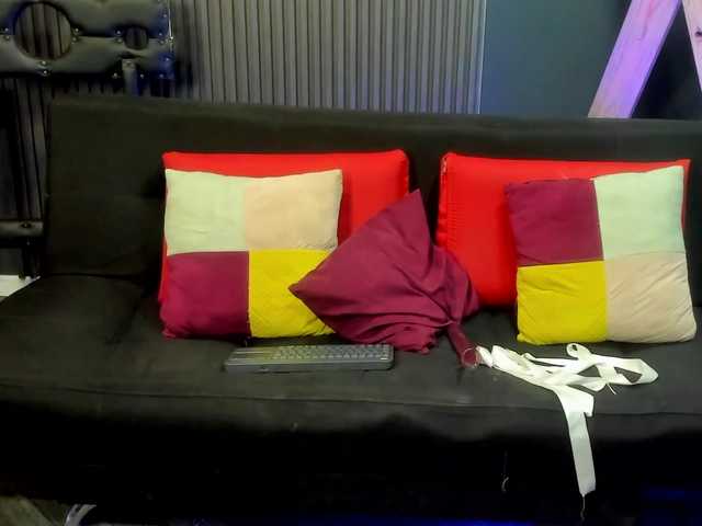 Sol-Radiant live cam on BongaCams