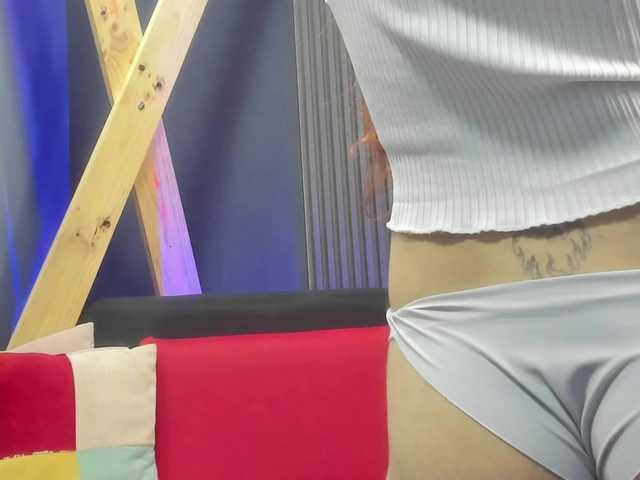 Sol-Radiant live cam on BongaCams