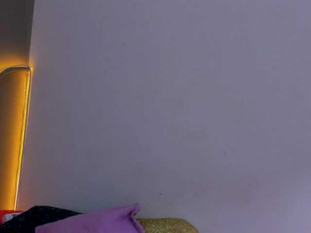 Baby-Vale, 18 y/o - Live Cam on BongaCams