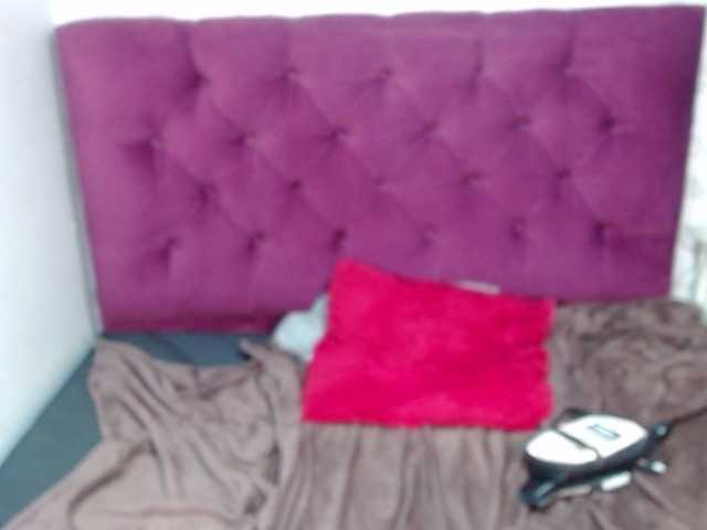 Brendalondon live cam on BongaCams