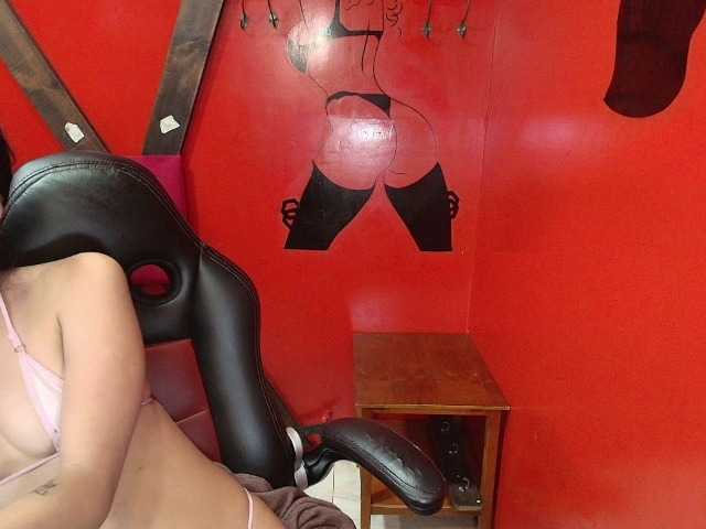 Brendalondon live cam on BongaCams