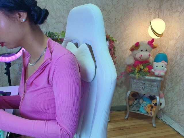 Brendalondon live cam on BongaCams