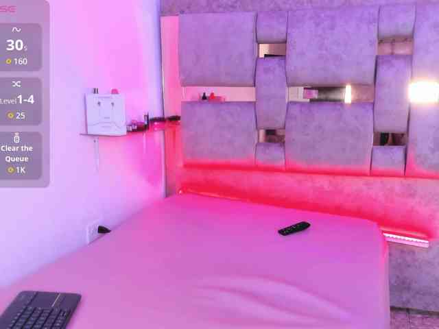 playful-violet webcam