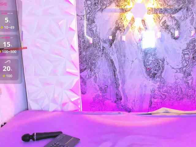playful-violet webcam
