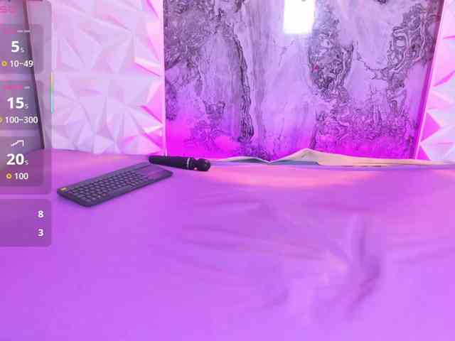 playful-violet webcam