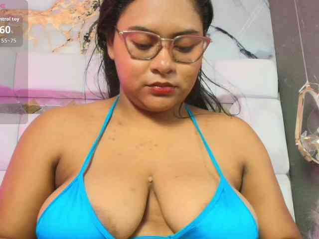 playful-violet webcam