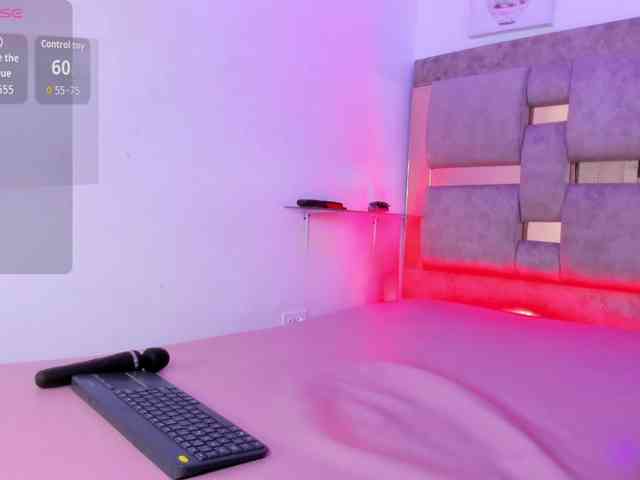 playful-violet webcam