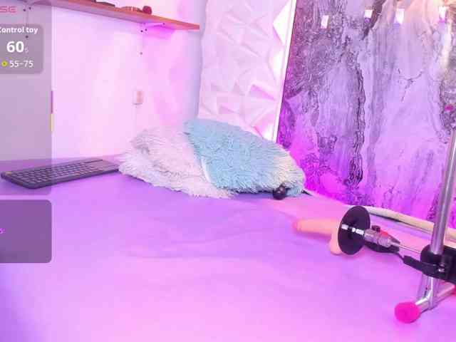 playful-violet webcam