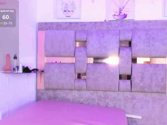 playful-violet webcam