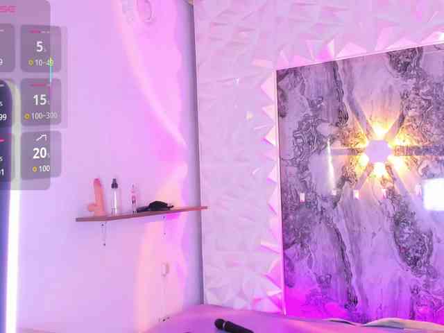 playful-violet webcam