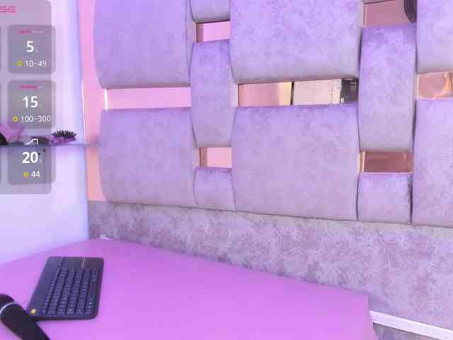 playful-violet webcam