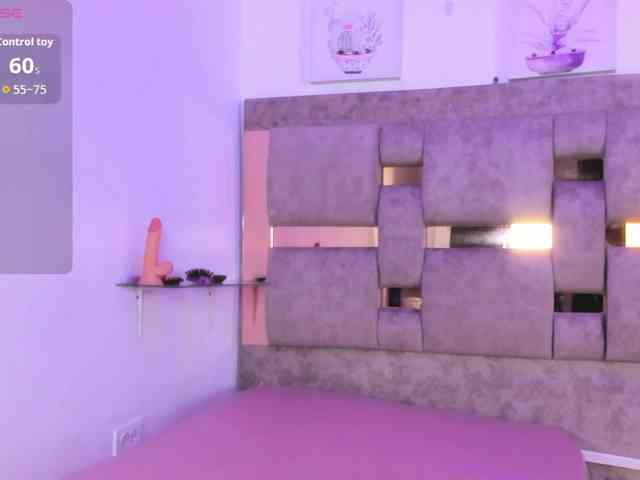 playful-violet webcam