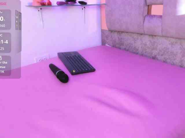 playful-violet webcam