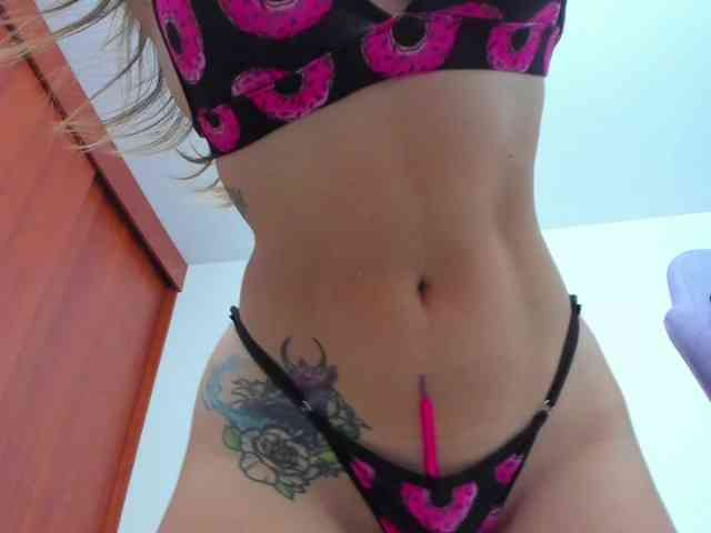 LunaGomez webcam