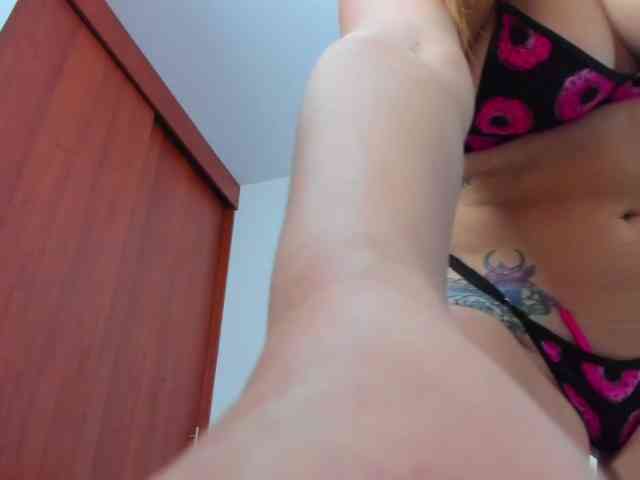 LunaGomez webcam
